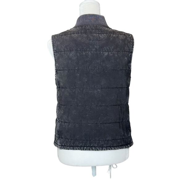 CHASER REVOLVE Quilted Mock Neck DENIM Puffer Vest Black Cloud Wash Grey Small - Picture 11 of 13